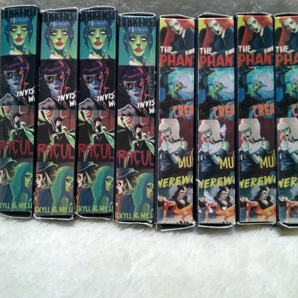 Lipstick - Picture 6 of 8